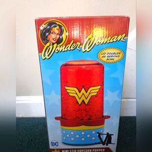 DC Comics Wonder Woman pop corn popper brand new